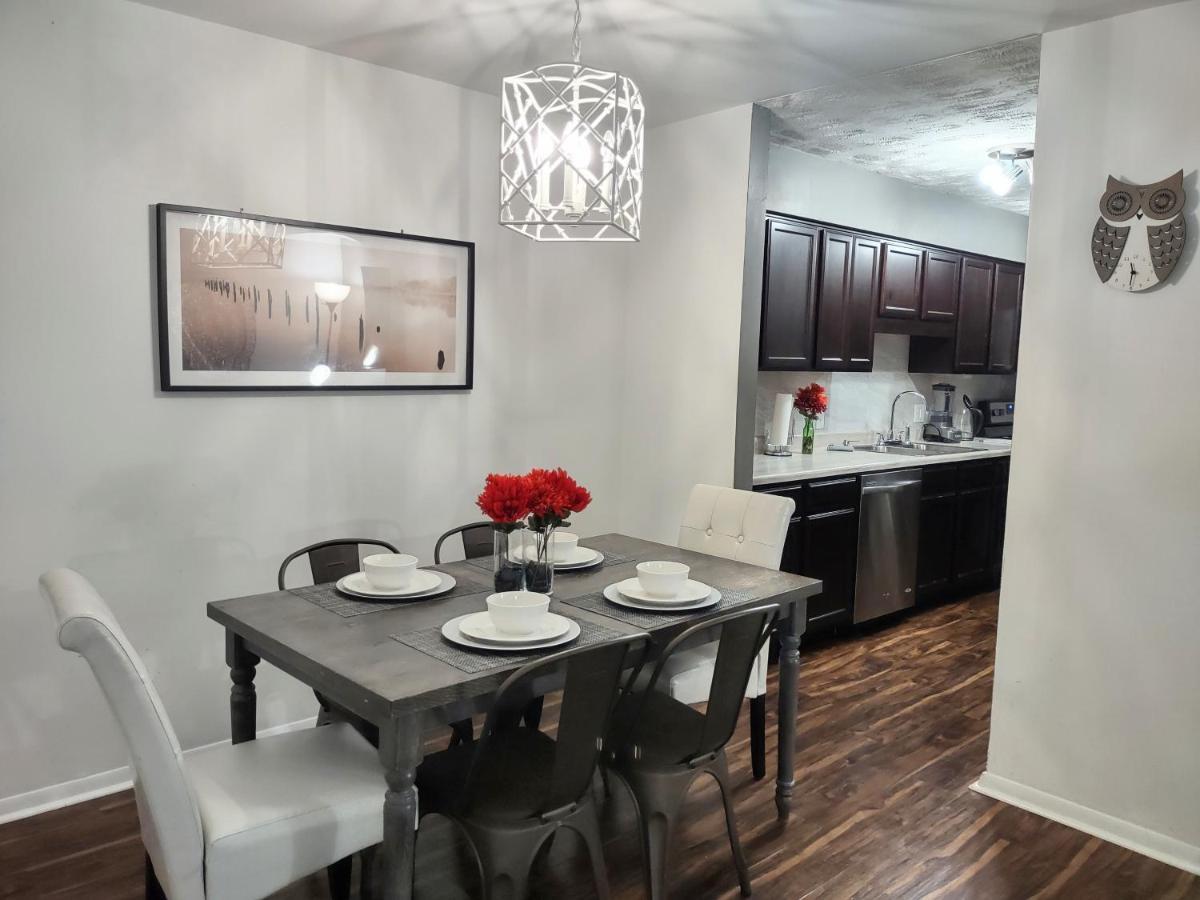 Charming Condo In Central 롤리 외부 사진